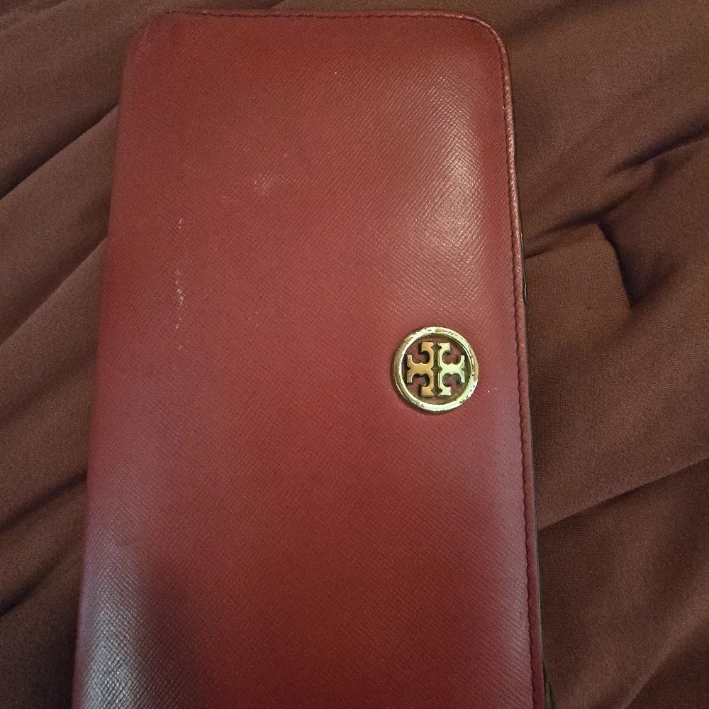 Tory Burch Robinson Leather Zip Wallet.